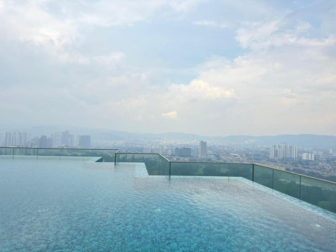 Crown Suites The Manor Klcc Kuala Lumpur City Center Exterior photo